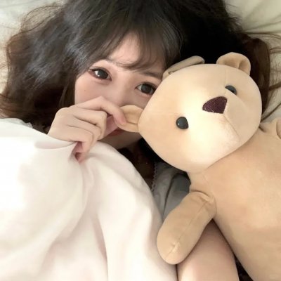 女孩的钓鱼慢活